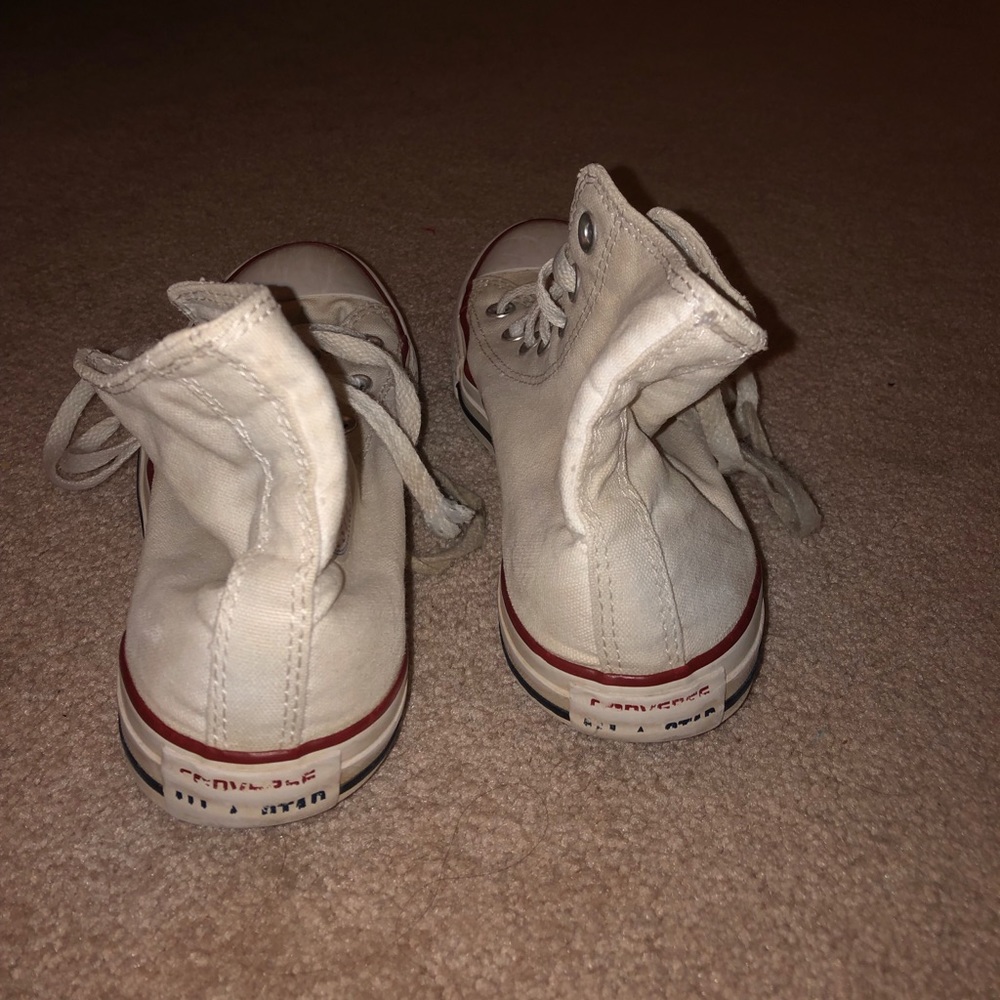 converse - Picture 2 of 4